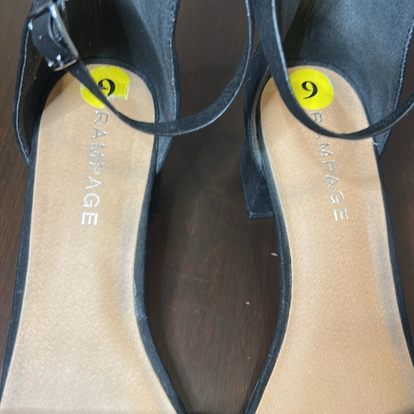 Rampage Black Faux Suede Block Heel Ankle Strap Open Toe Sandals Size 9 - Picture 9 of 13